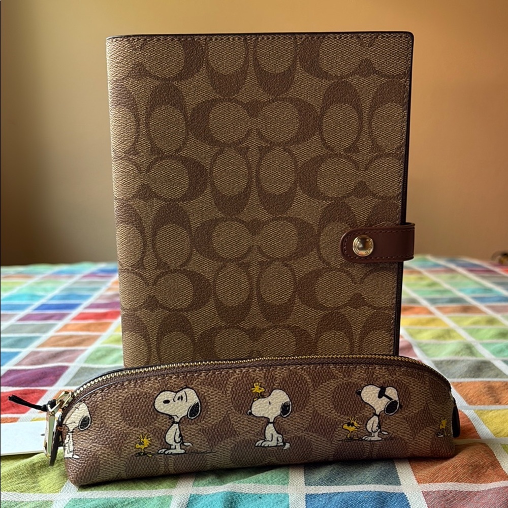 🐶📚🐶 COACH Brown Signature Notebook and Snoopy Pencil Case 🐶📚🐶 NWT🐶📚🐶